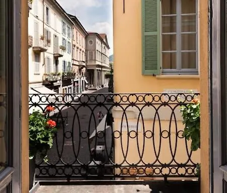 Apartament Russomanno *